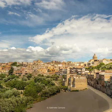 L'antico Borgo 3* نوتو